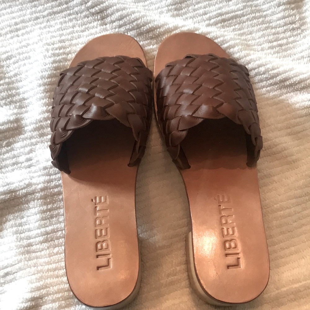 Liberte Santorini Women’s Mule Size 8  NEW